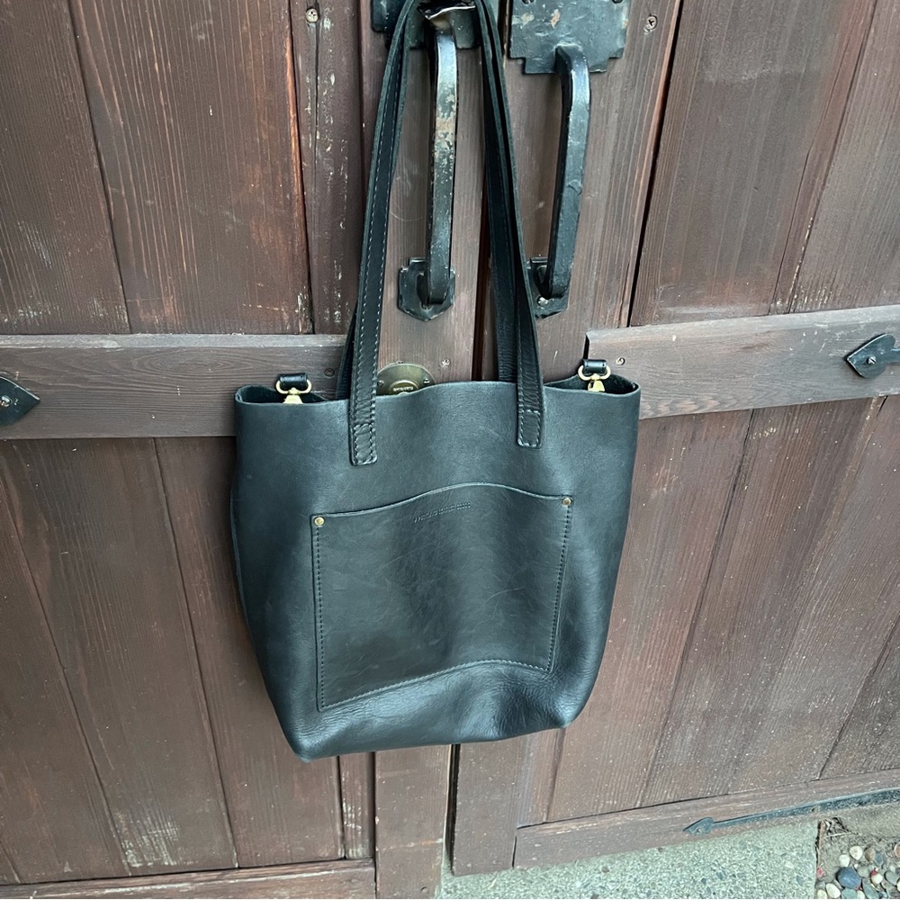 Portland Leather East West Lola Large Tote, Black, Full Crossbody, rarely used - Picture 5 of 6